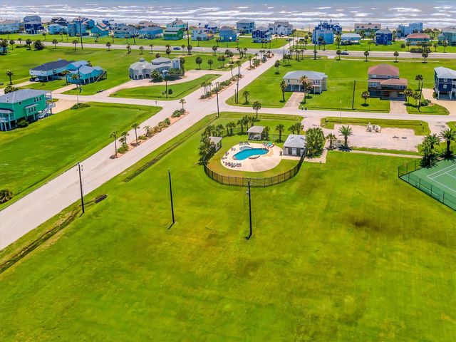 3815 Kiva Road, Galveston, TX 77554