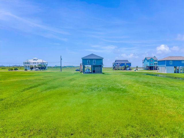 3815 Kiva Road, Galveston, TX 77554
