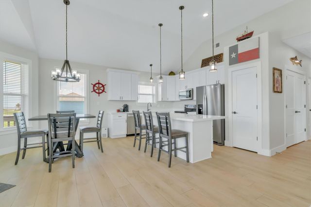 3815 Kiva Road, Galveston, TX 77554