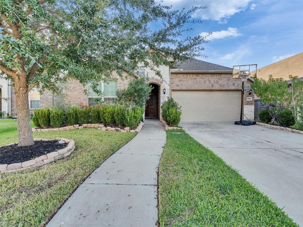 11119 Mineral Island Lane, Richmond, TX 77406