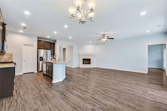 6336 Spartan Drive, College Station, TX 77845