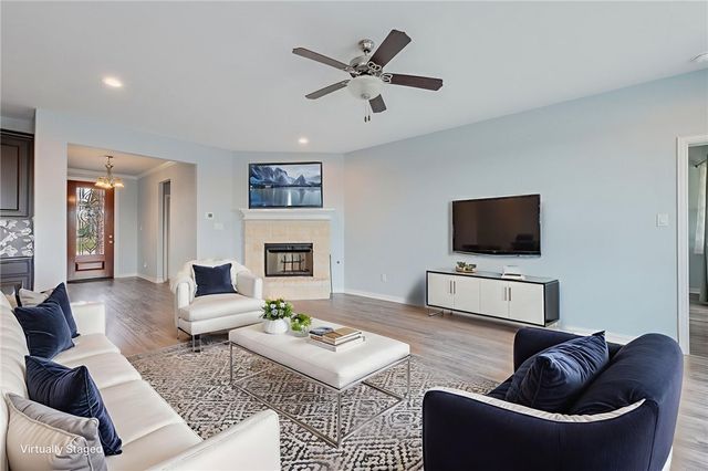 6336 Spartan Drive, College Station, TX 77845