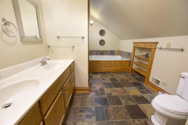 3929 N Maryland AVENUE, Shorewood, WI 53211