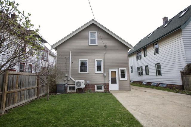 3929 N Maryland AVENUE, Shorewood, WI 53211