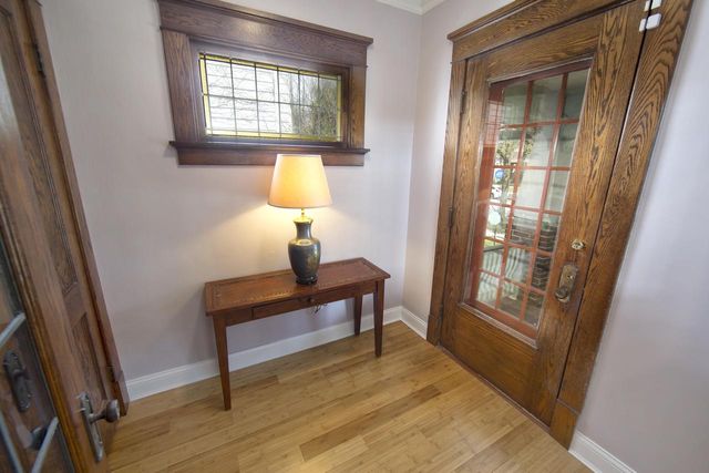 3929 N Maryland AVENUE, Shorewood, WI 53211