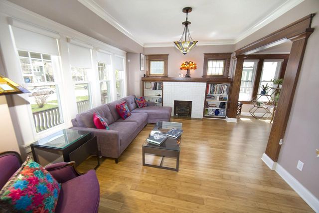 3929 N Maryland AVENUE, Shorewood, WI 53211