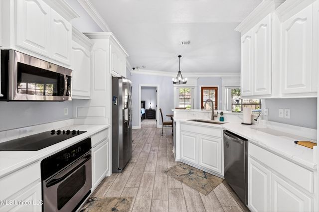 2500 Old Bay Road, Biloxi, MS 39531