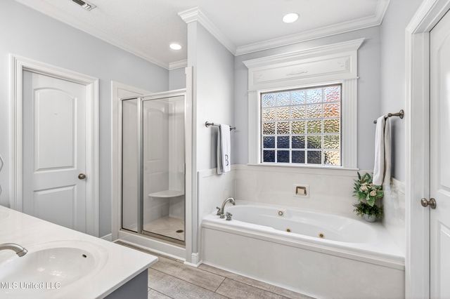 2500 Old Bay Road, Biloxi, MS 39531