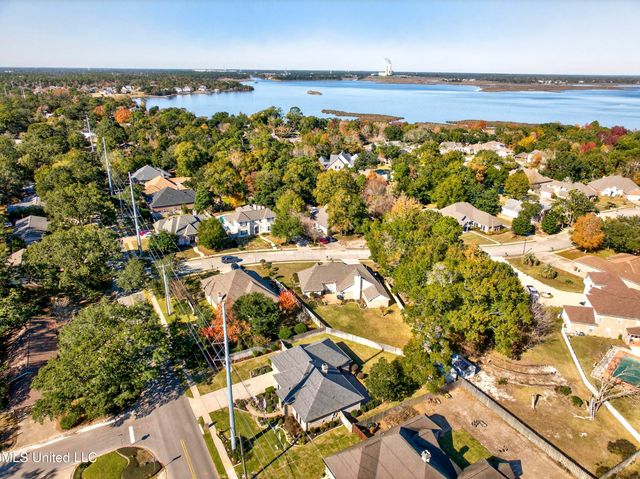 2500 Old Bay Road, Biloxi, MS 39531