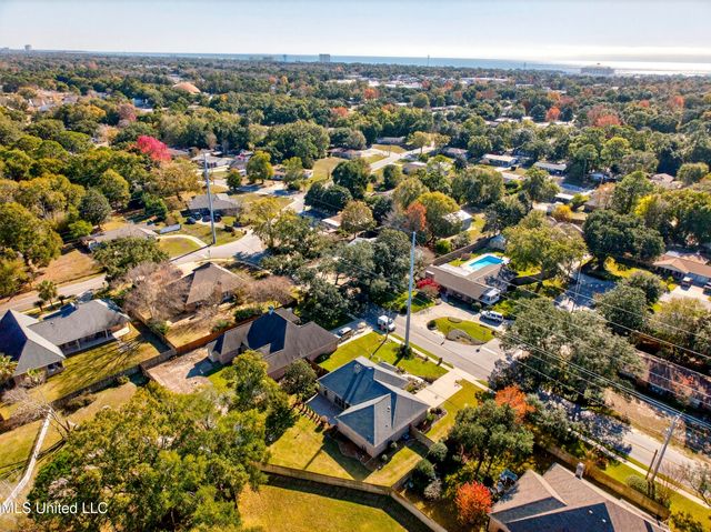 2500 Old Bay Road, Biloxi, MS 39531