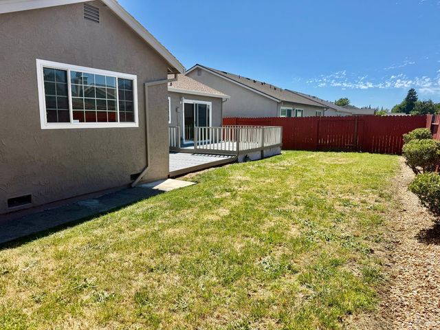 1012 Whooper Way, Suisun City, CA 94585