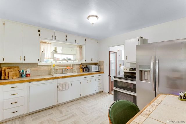 110 25th Avenue, Greeley, CO 80631