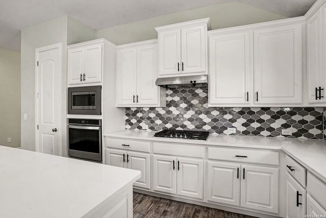 6506 Crockett Cv, Schertz, TX 78108