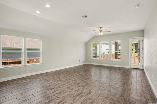 6506 Crockett Cv, Schertz, TX 78108