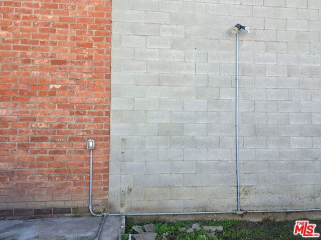 2266 Cambridge Street, Los Angeles, CA 90006