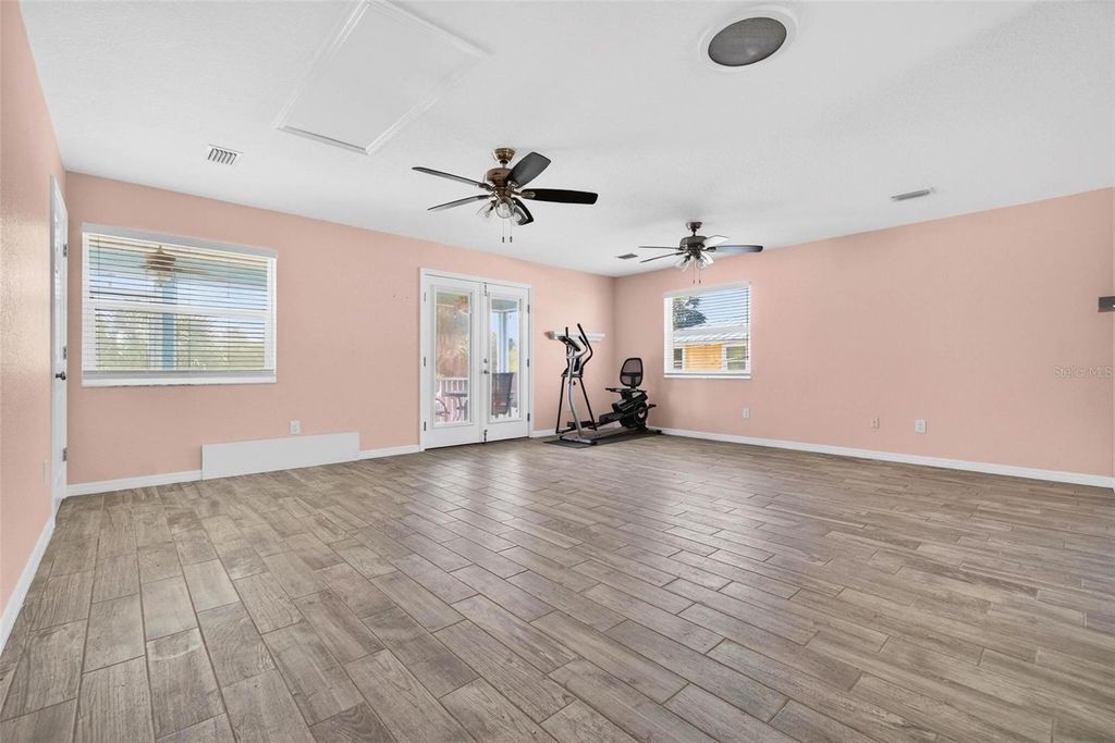 Image 14 of property listing at 3113 57TH STREET S, Gulfport, FL 33707