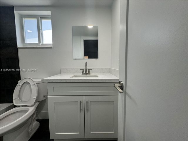 4850 SW 26th Ave 1-6, Dania Beach, FL 33312