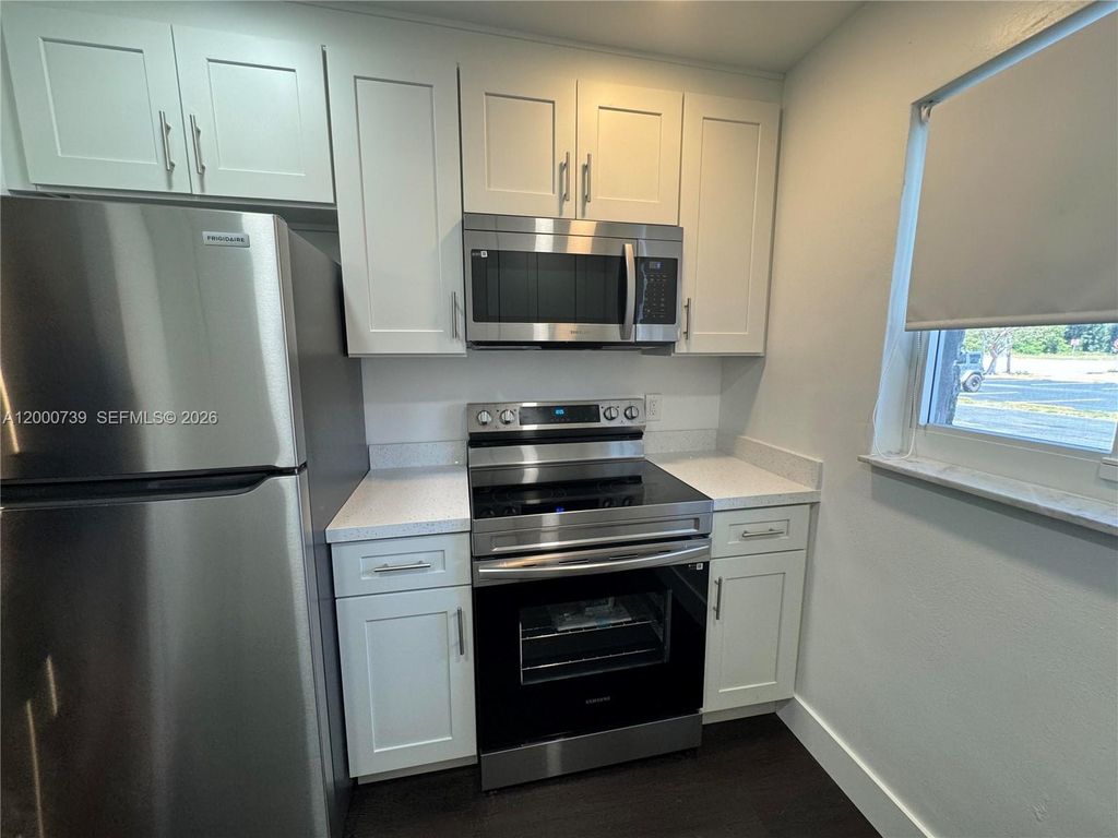 4850 SW 26th Ave 1-6, Dania Beach, FL 33312