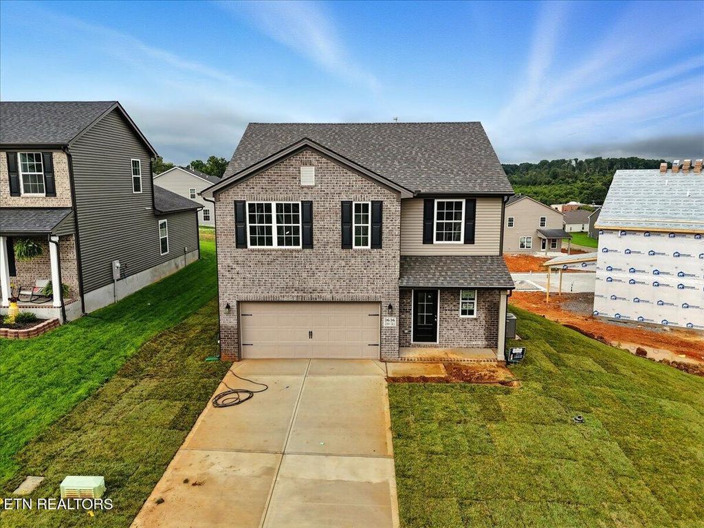 3636 Crimson Circle, Maryville, TN 37801