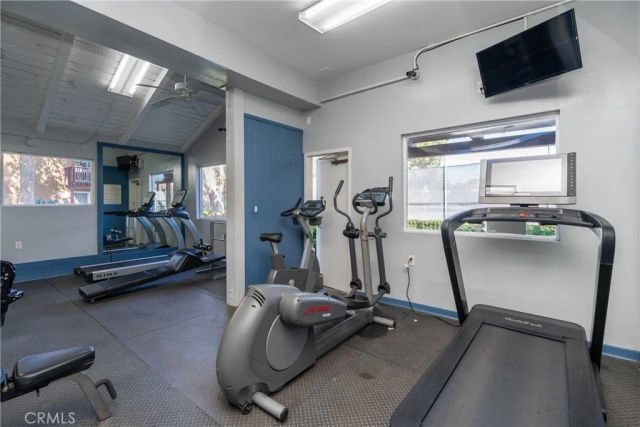 1040 W Macarthur Boulevard 41, Santa Ana, CA 92707