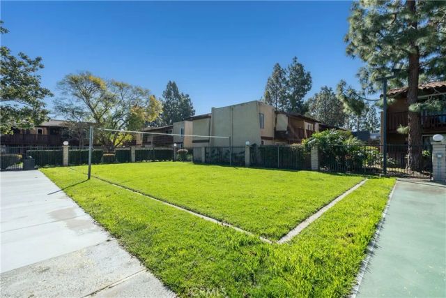 1040 W Macarthur Boulevard 41, Santa Ana, CA 92707