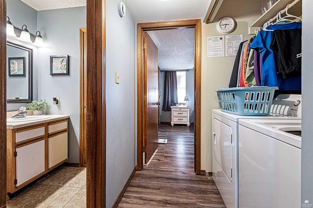 821 Mission Avenue, Manhattan, KS 66502