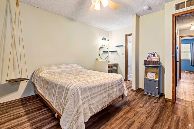 821 Mission Avenue, Manhattan, KS 66502