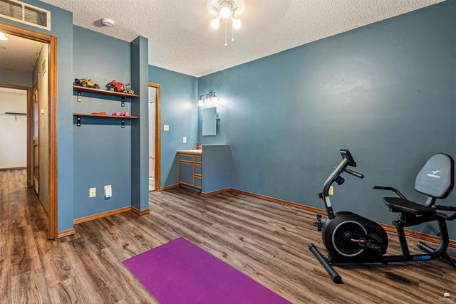 821 Mission Avenue, Manhattan, KS 66502