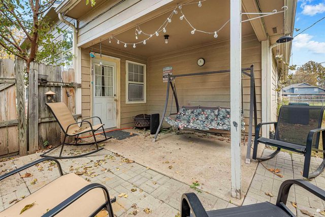 821 Mission Avenue, Manhattan, KS 66502