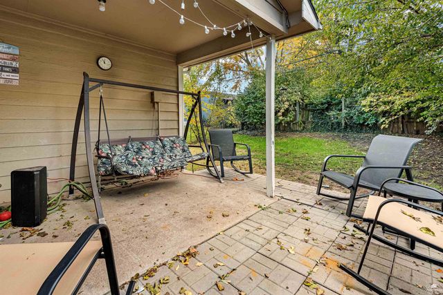 821 Mission Avenue, Manhattan, KS 66502