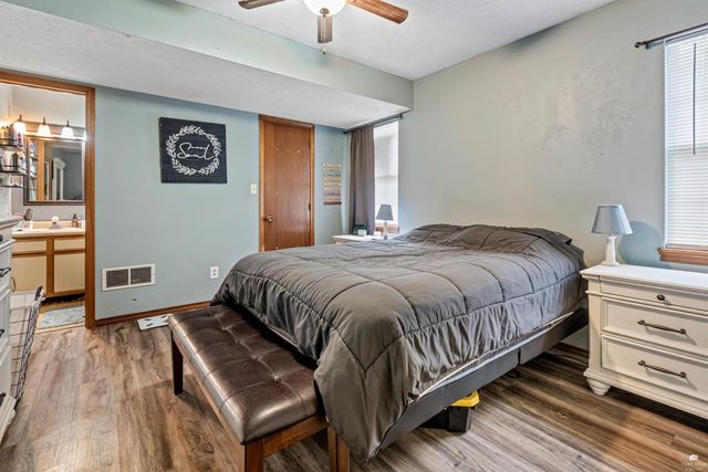 821 Mission Avenue, Manhattan, KS 66502