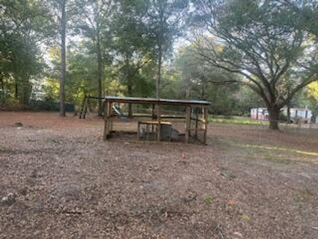 63 Cherokee Circle, Defuniak Springs, FL 32433