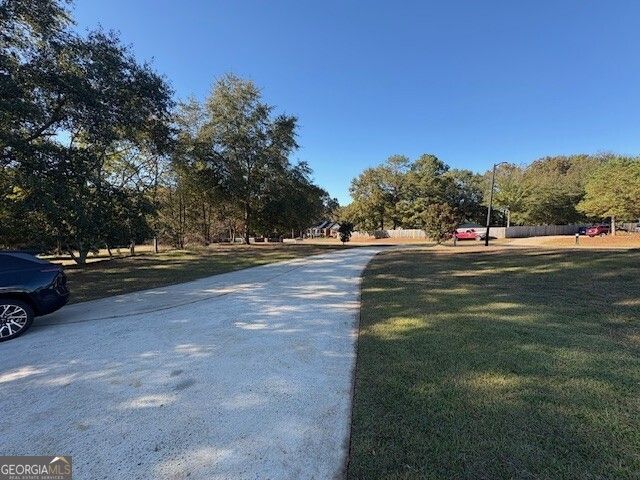 39 English Court, Byron, GA 31008