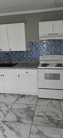571 First Avenue 2, West Haven, CT 06516