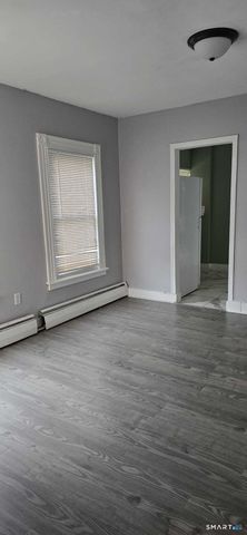 571 First Avenue 2, West Haven, CT 06516