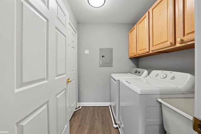 5537 Acorn Lane 101, Sterling Heights, MI 48314