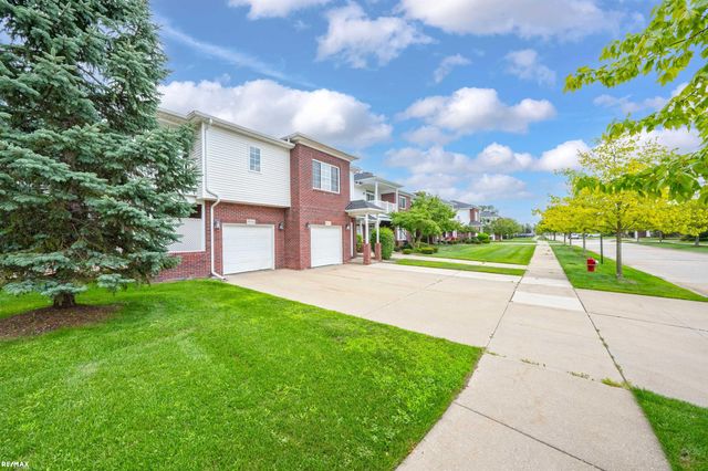 5537 Acorn Lane 101, Sterling Heights, MI 48314
