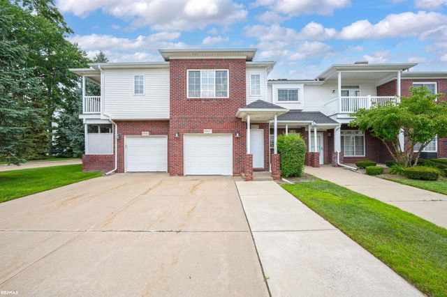 5537 Acorn Lane 101, Sterling Heights, MI 48314