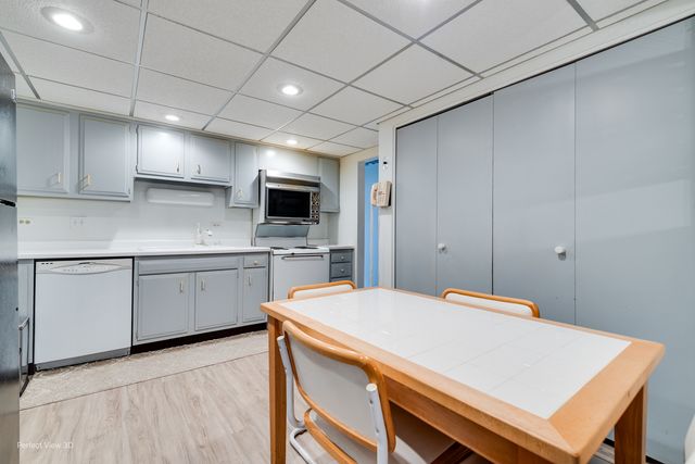 700 N Bruce Lane 408, Glenwood, IL 60425
