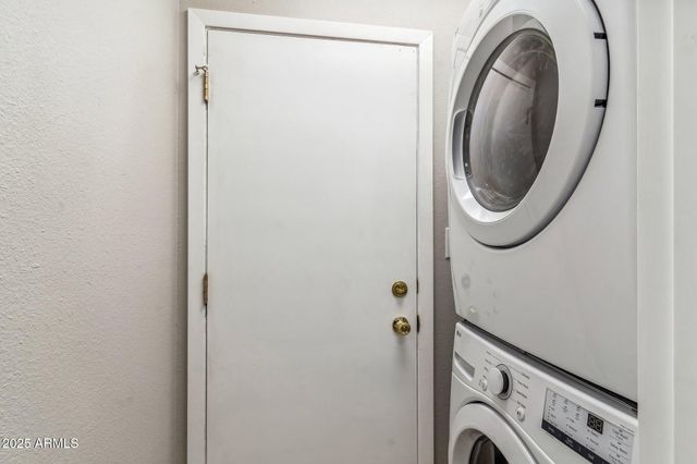 11643 S IROQUOIS Drive, Phoenix, AZ 85044