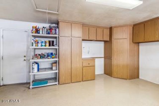 11643 S IROQUOIS Drive, Phoenix, AZ 85044