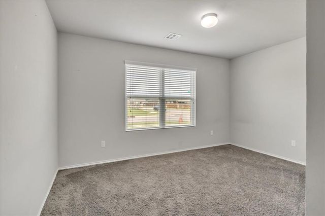 9824 High Noon Road, Yukon, OK 73099
