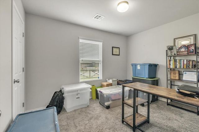 9824 High Noon Road, Yukon, OK 73099