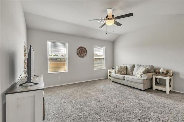 9824 High Noon Road, Yukon, OK 73099