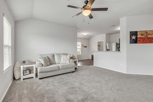9824 High Noon Road, Yukon, OK 73099