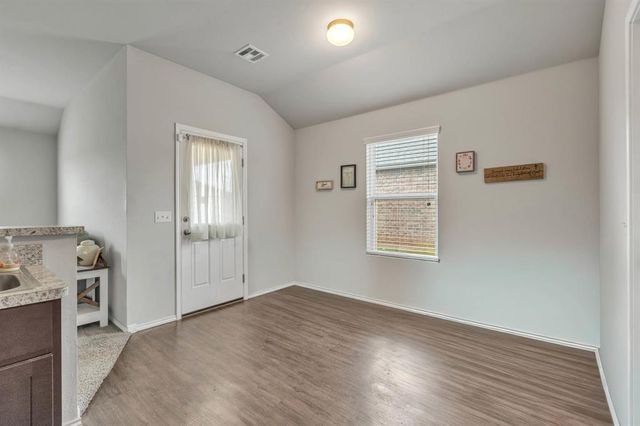 9824 High Noon Road, Yukon, OK 73099