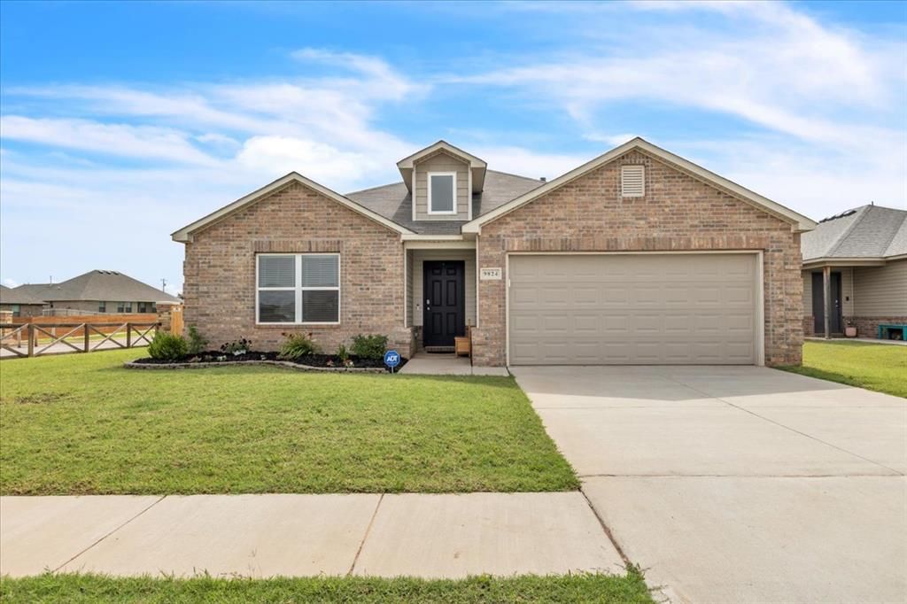 9824 High Noon Road, Yukon, OK 73099