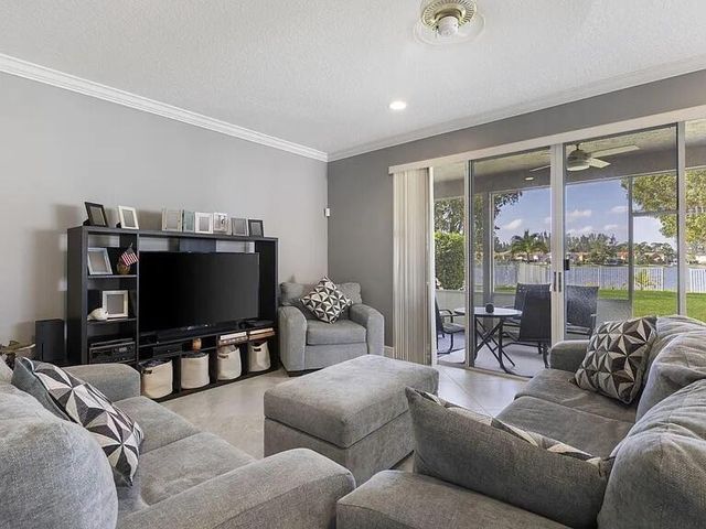 7782 Hoffy Circle, Lake Worth, FL 33467