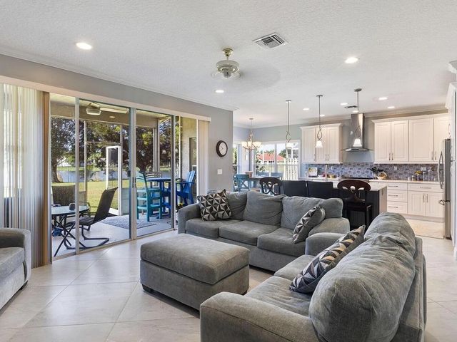 7782 Hoffy Circle, Lake Worth, FL 33467