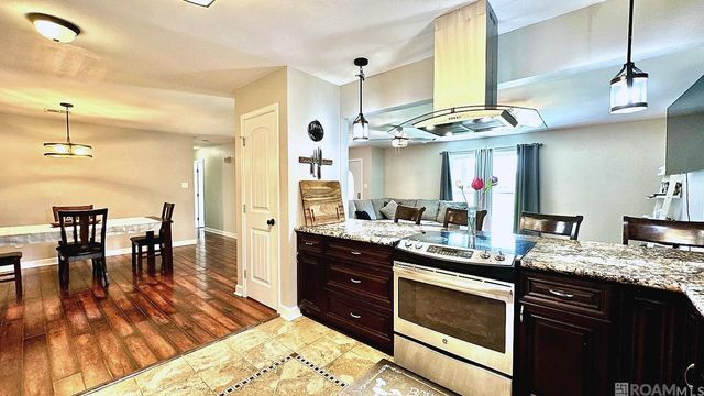 10333 John Savoy Rd, St Amant, LA 70774